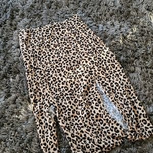 H&M Leopard Print Skirt w/ Slit
